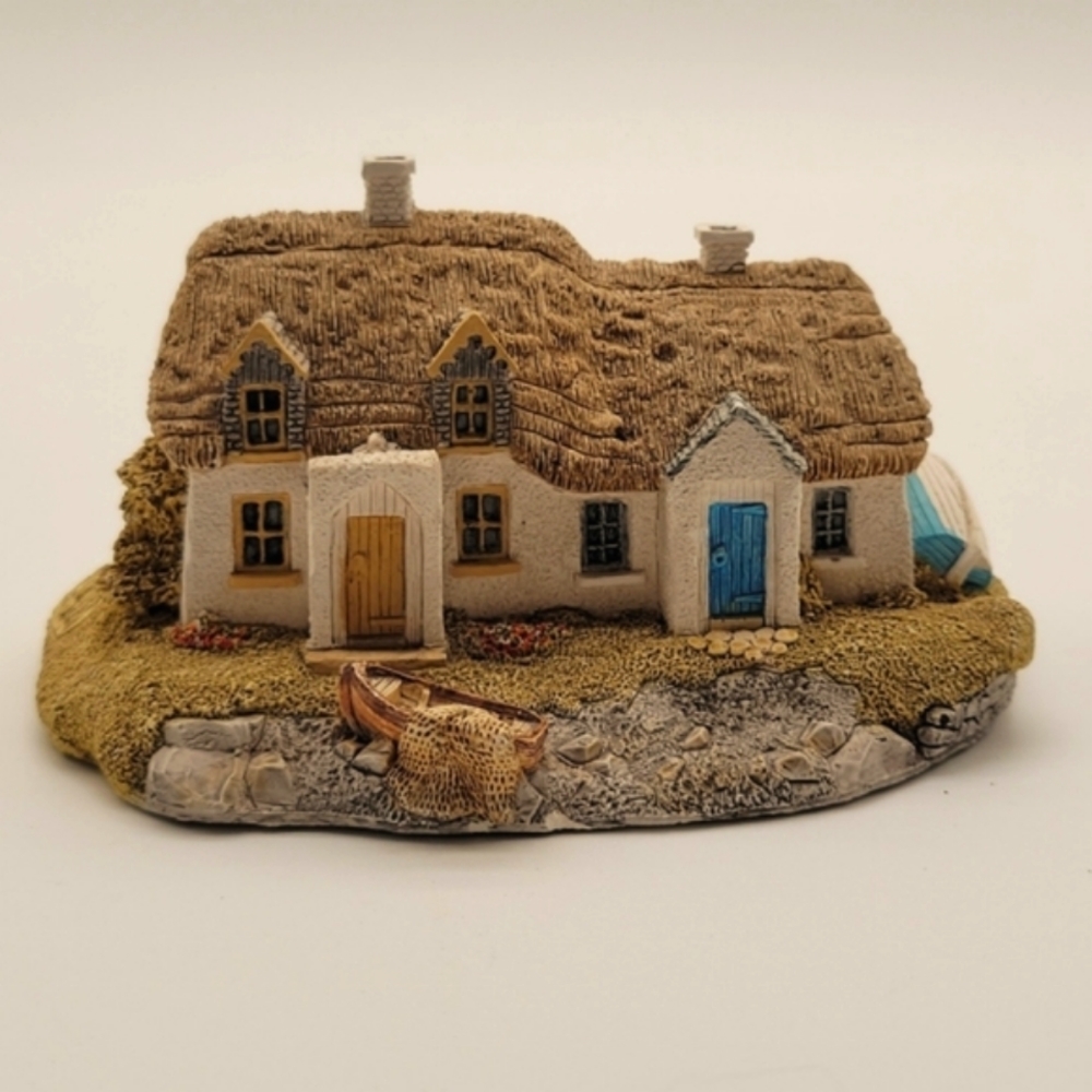 Lilliput Lane Kilmore Quay 1989-92 Ireland Collection Figurine
